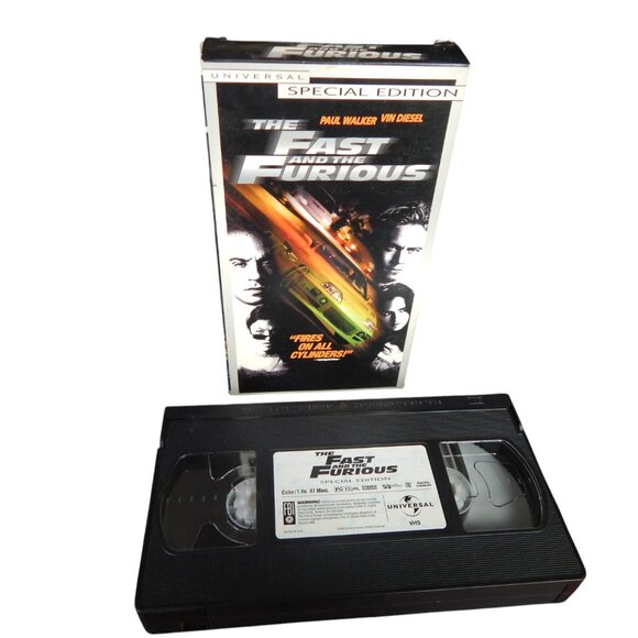 THE FAST AND THE FURIOUS Special Edition vintage VHS tape in original paper case - Picture 2 of 6
